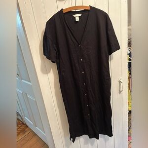 H&M small black button up short sleeve vneck midi dress